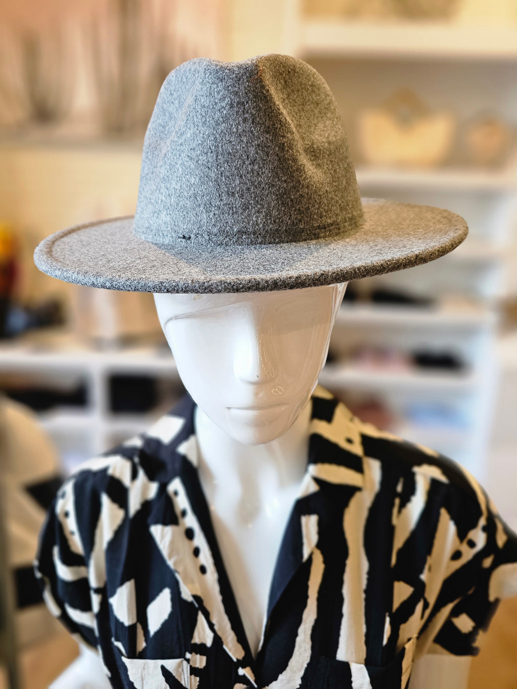 Short Brim Wool Hat