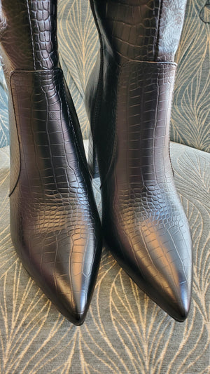 Elanor Croc Boots